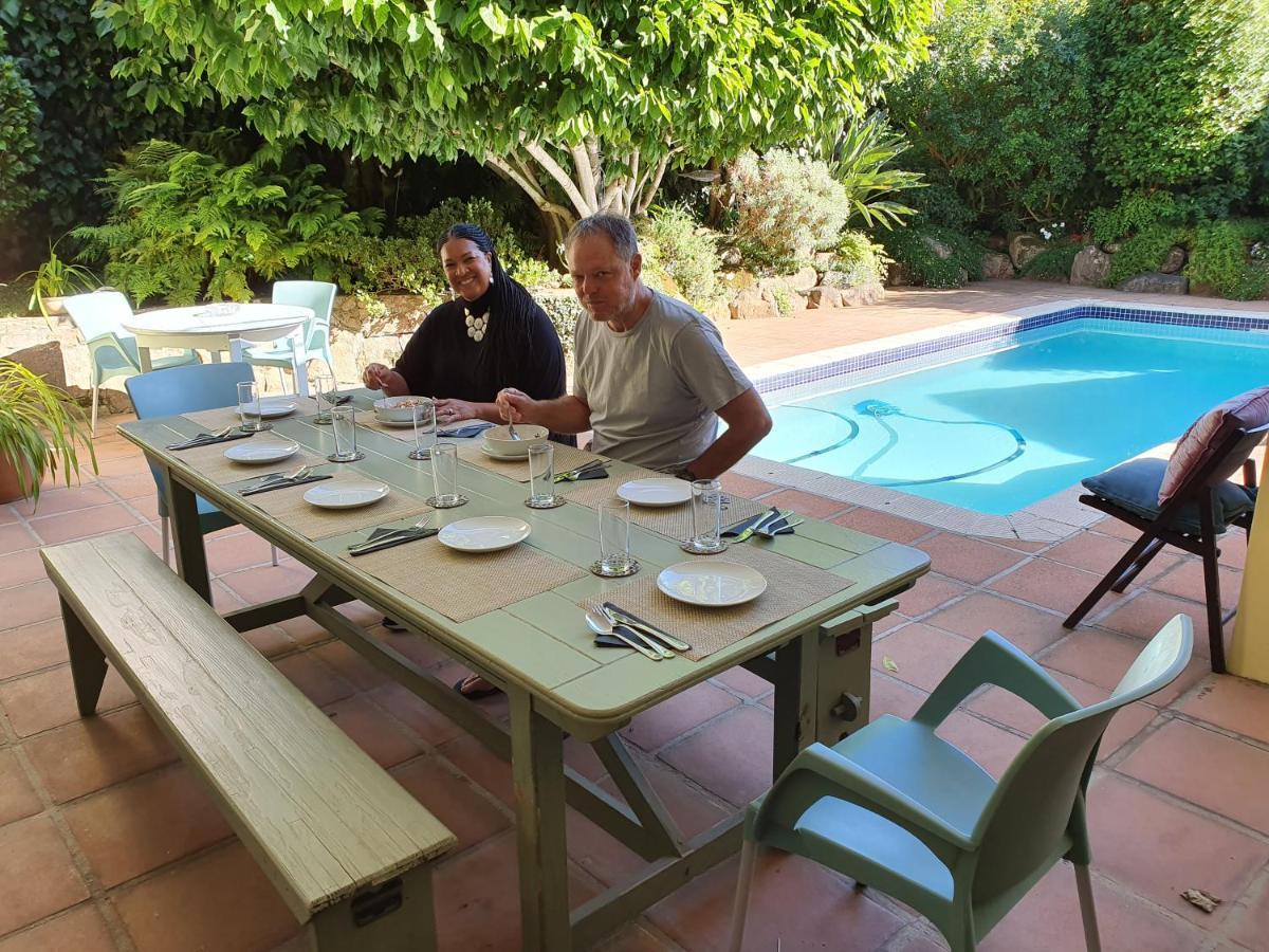 On Pinewood Guest House Кейптаун Екстериор снимка