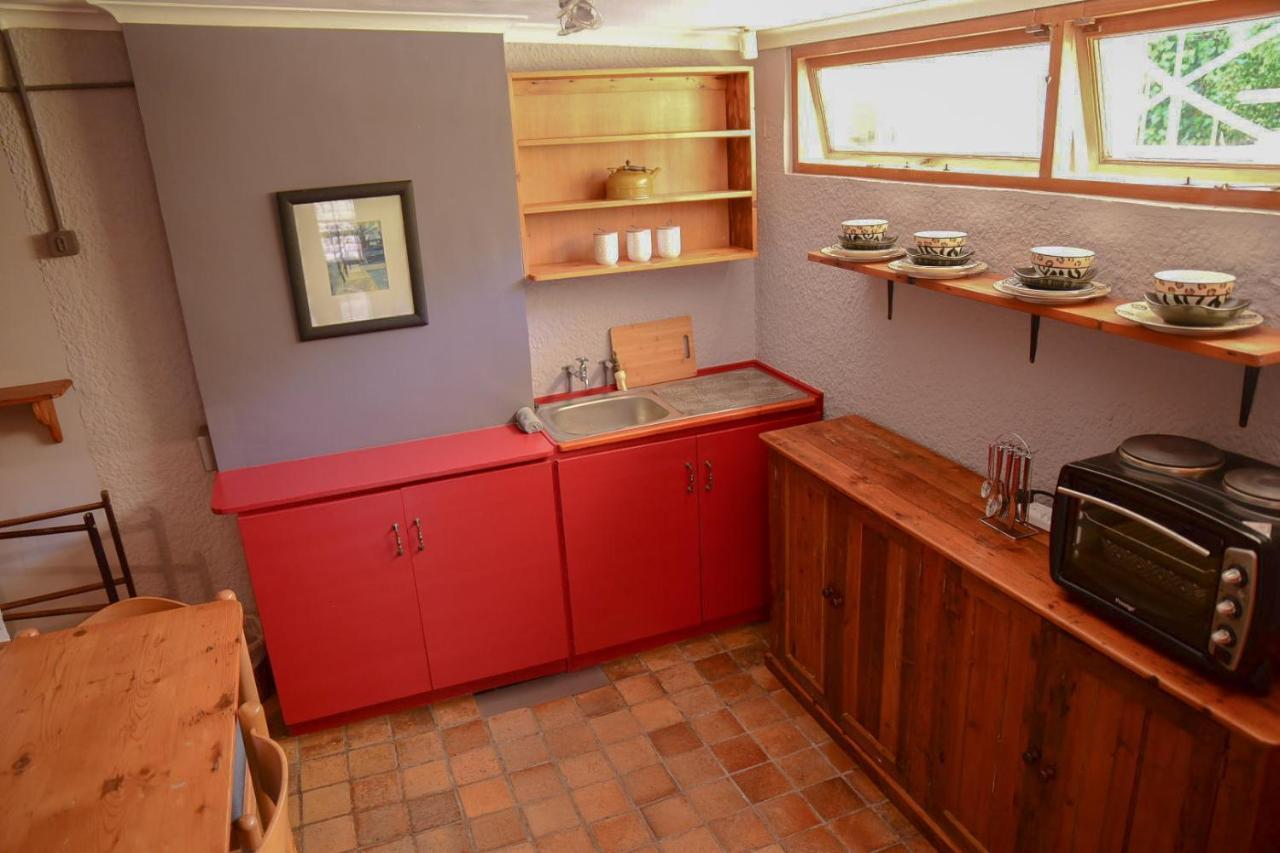 On Pinewood Guest House Кейптаун Екстериор снимка