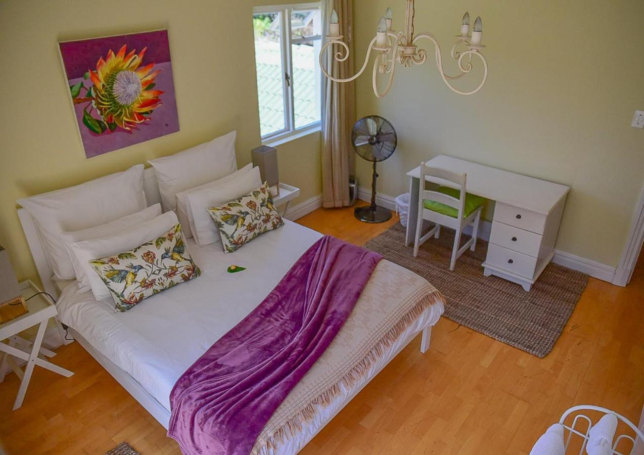 On Pinewood Guest House Кейптаун Екстериор снимка